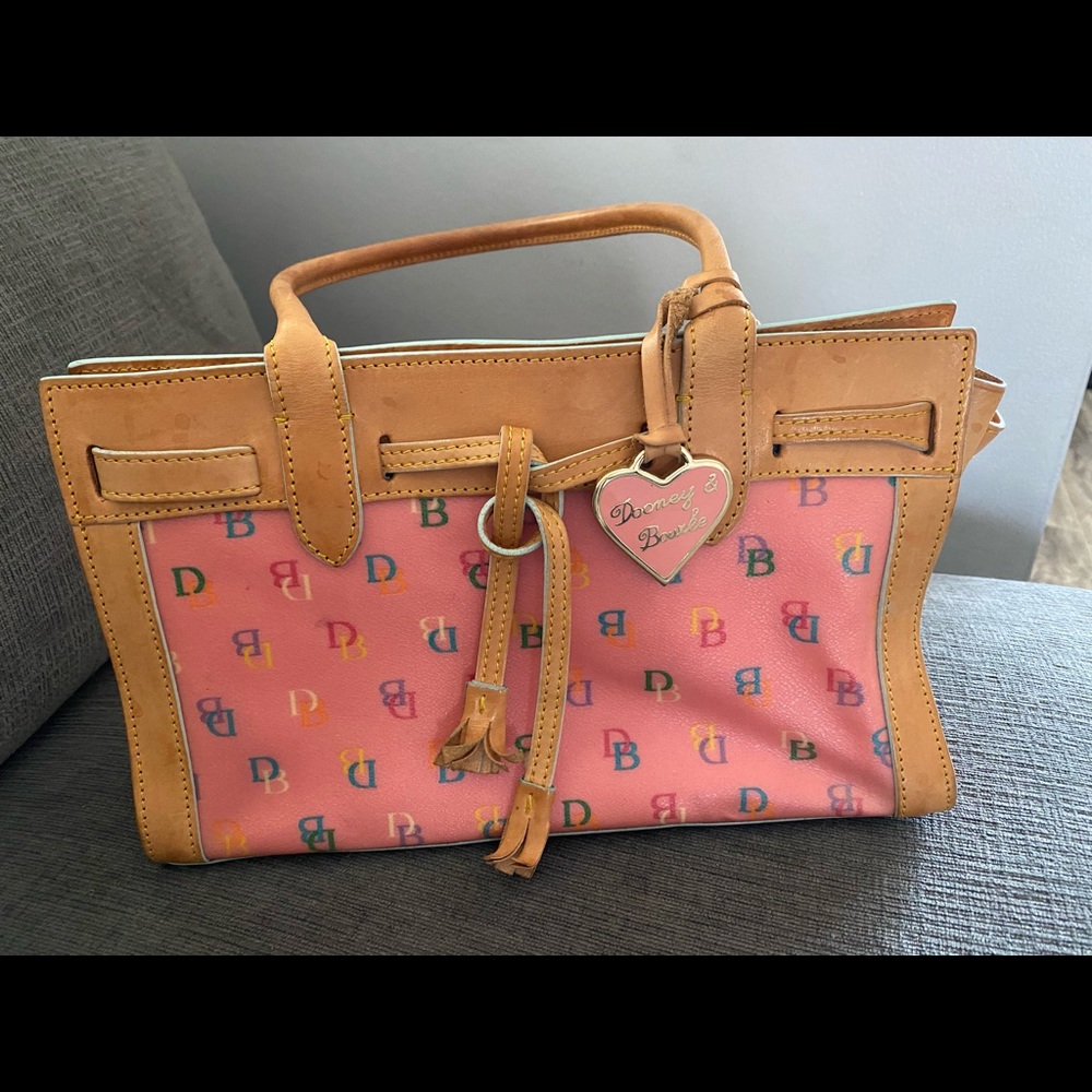 D &B purse